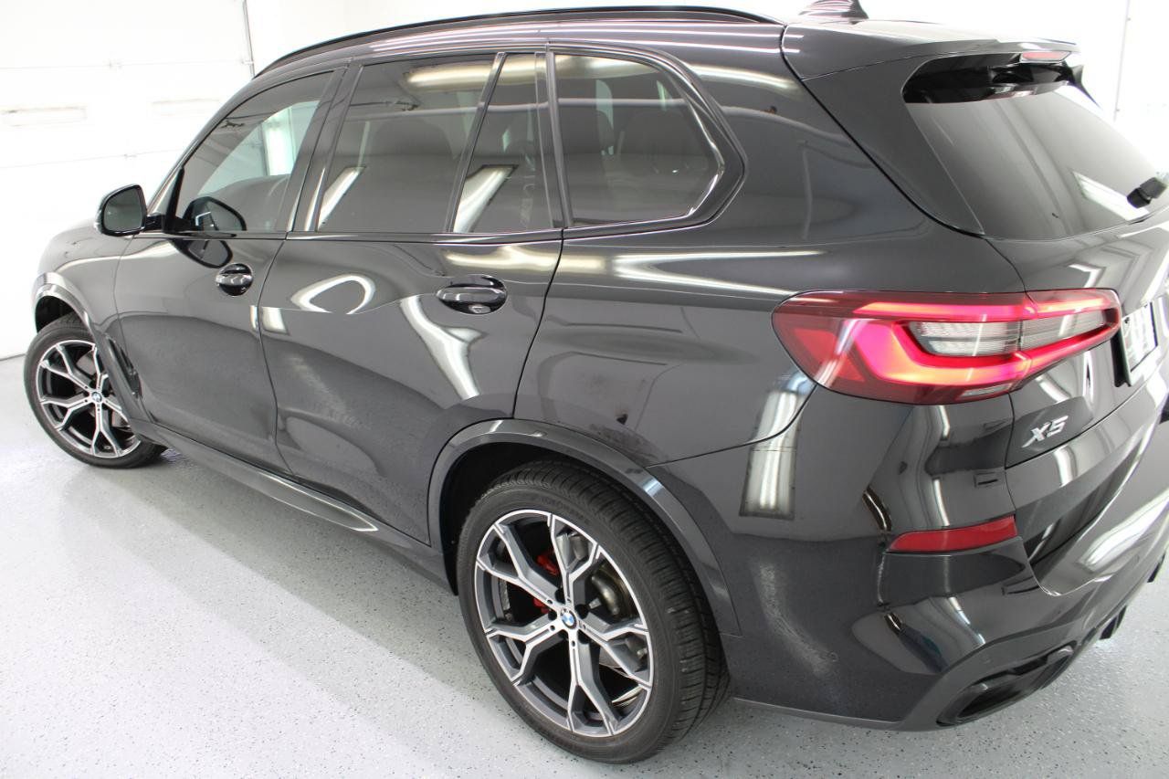 Used 2022 BMW X5 xDrive40i w/ M Sport Package AWD/4WD image 17