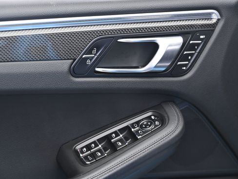 Used 2021 Porsche Macan GTS image 27