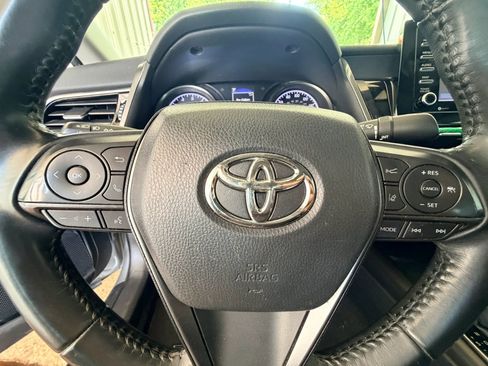 Used 2021 Toyota Camry SE FWD image 15