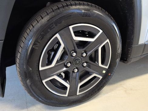 New 2026 Jeep Cherokee Laredo AWD/4WD image 9