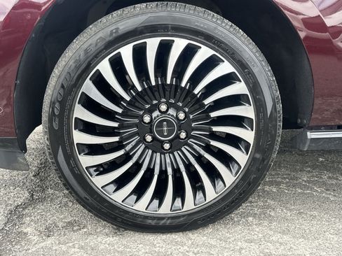 Used 2018 Lincoln Navigator Black Label AWD/4WD image 20