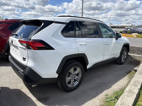Used 2023 Toyota RAV4 XLE w/ Convenience Package AWD/4WD image 6