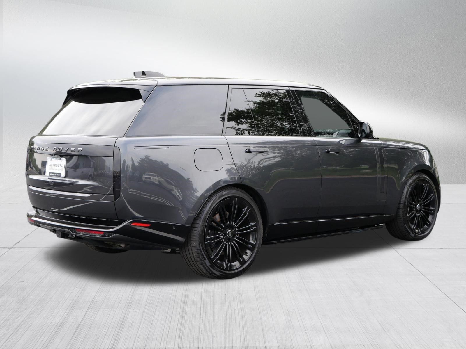 Certified 2025 Land Rover Range Rover SE AWD/4WD image 5