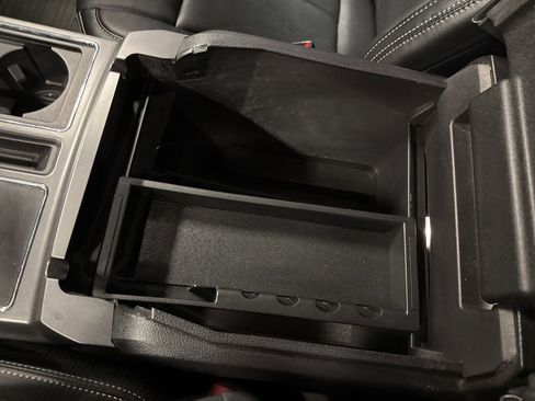 Used 2019 Ford F150 XLT w/ Equipment Group 302A Luxury image 38