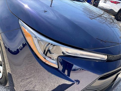 Used 2025 Toyota Corolla LE image 27