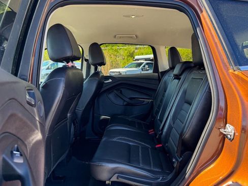 Used 2017 Ford Escape Titanium w/ Equipment Group 301A AWD/4WD image 20