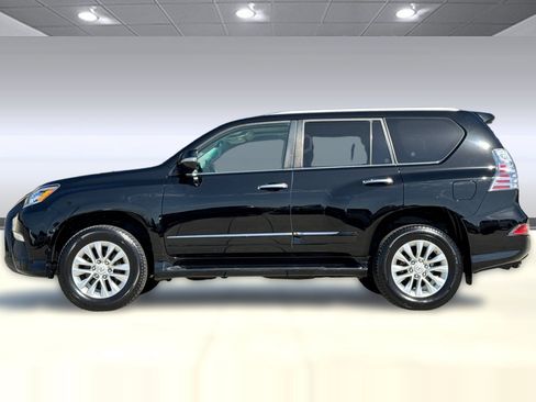 Used 2018 Lexus GX 460 Premium w/ Premium Package AWD/4WD image 2
