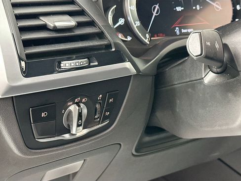 Used 2018 BMW X3 xDrive30i image 11