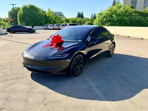 Used 2024 Tesla Model 3 Long Range AWD/4WD image 18