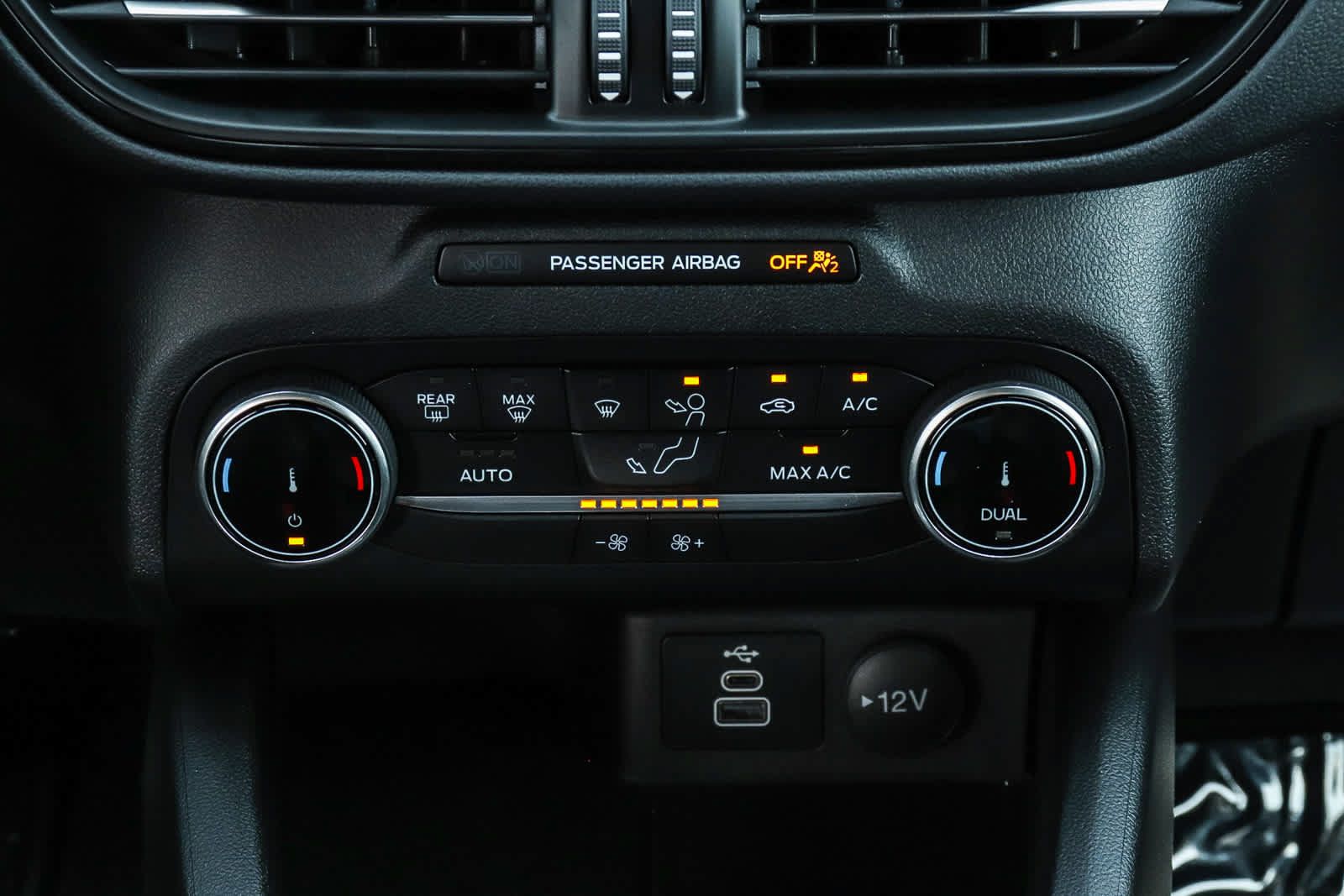 Used 2024 Ford Escape ST-Line w/ Equipment Group 301A FWD image 20