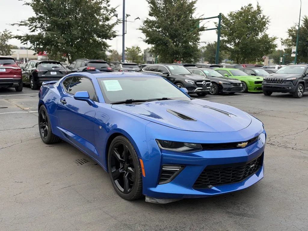 Used 2017 Chevrolet Camaro SS RWD image 3