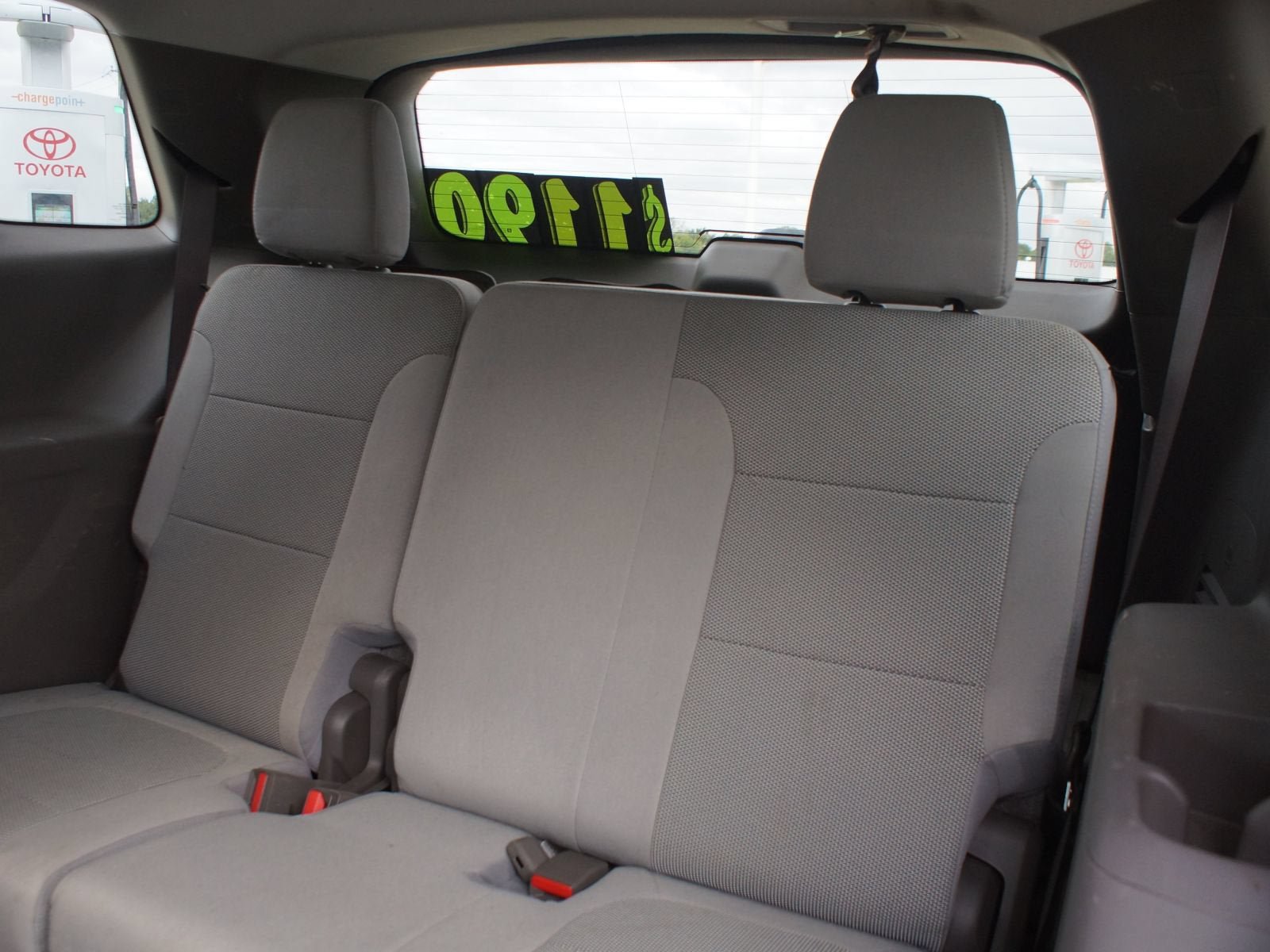Used 2020 Chevrolet Traverse LT FWD image 12
