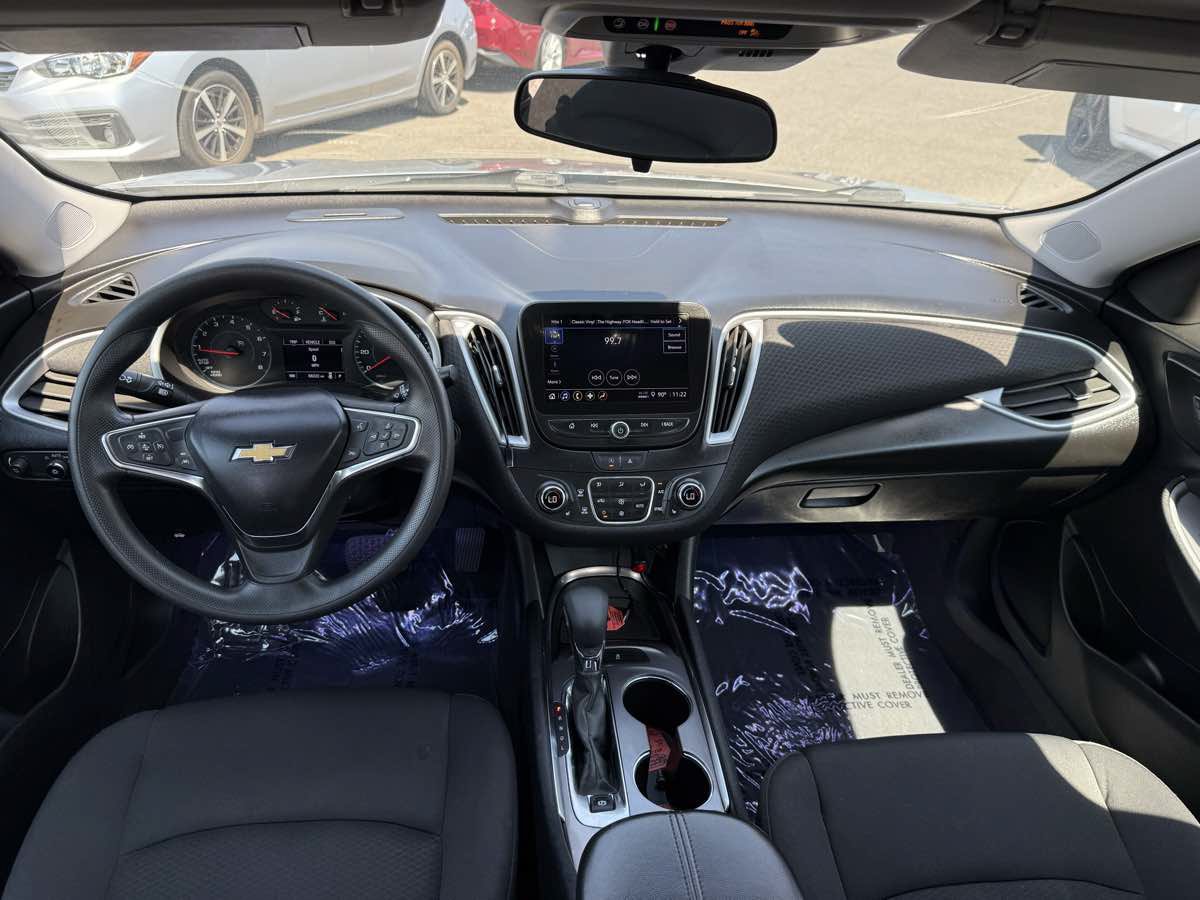 Used 2023 Chevrolet Malibu LT FWD image 10