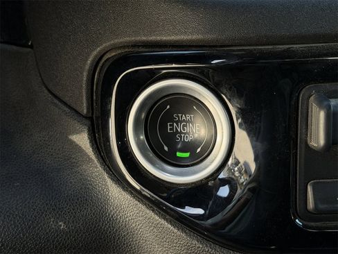 Used 2024 Chevrolet Silverado 2500 LT image 23