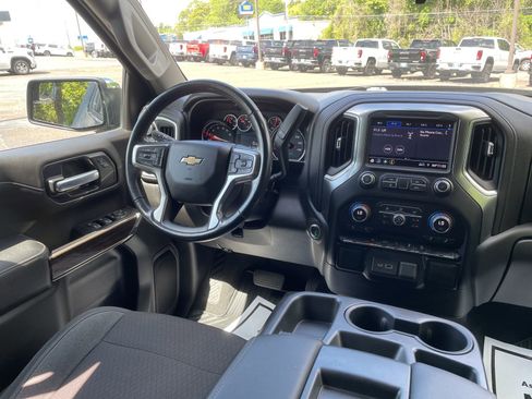 Used 2020 Chevrolet Silverado 1500 LT w/ Texas Edition AWD/4WD image 24