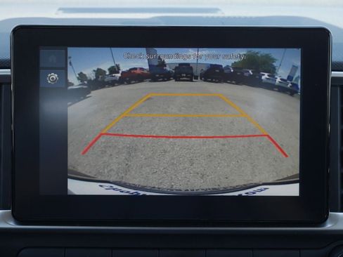 Used 2025 Hyundai Venue SEL FWD image 6