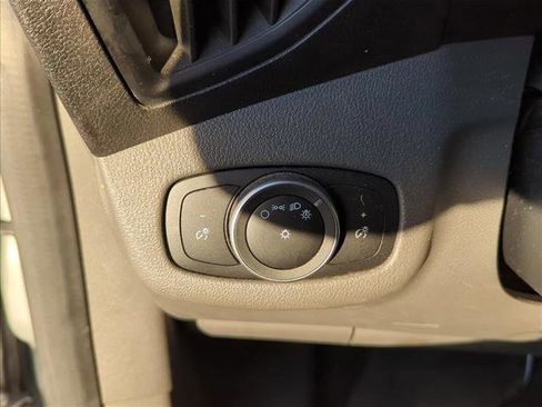 Used 2022 Ford Transit Connect XL image 5