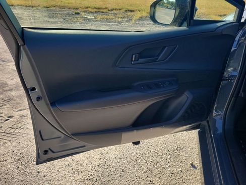 New 2026 Toyota Prius SE image 40