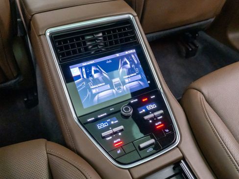 Used 2021 Porsche Panamera 4 w/ Premium Package AWD/4WD image 13