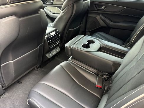 Certified 2023 Acura MDX SH-AWD w/ Advance Package image 5