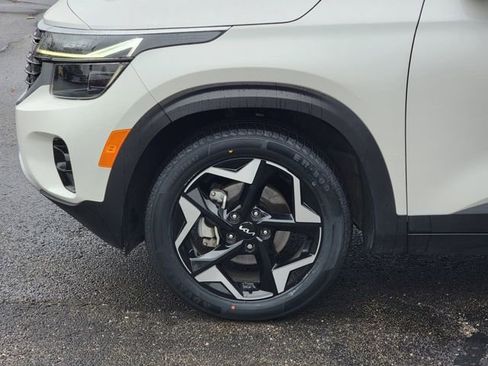 Used 2024 Kia Seltos EX image 14