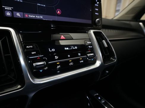 Used 2021 Kia Sorento SX FWD image 21