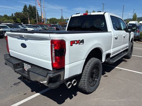 Used 2025 Ford F350 Lariat w/ FX4 Off-Road Package AWD/4WD image 7