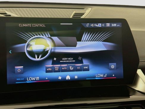 New 2026 BMW X1 xDrive28i w/ Technology Package AWD/4WD image 16