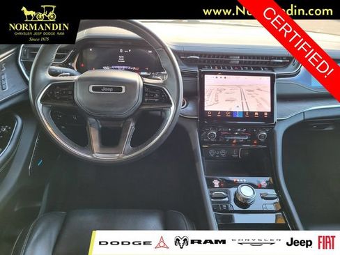 Certified 2022 Jeep Grand Cherokee Overland w/ Luxury Tech Group IV AWD/4WD image 7
