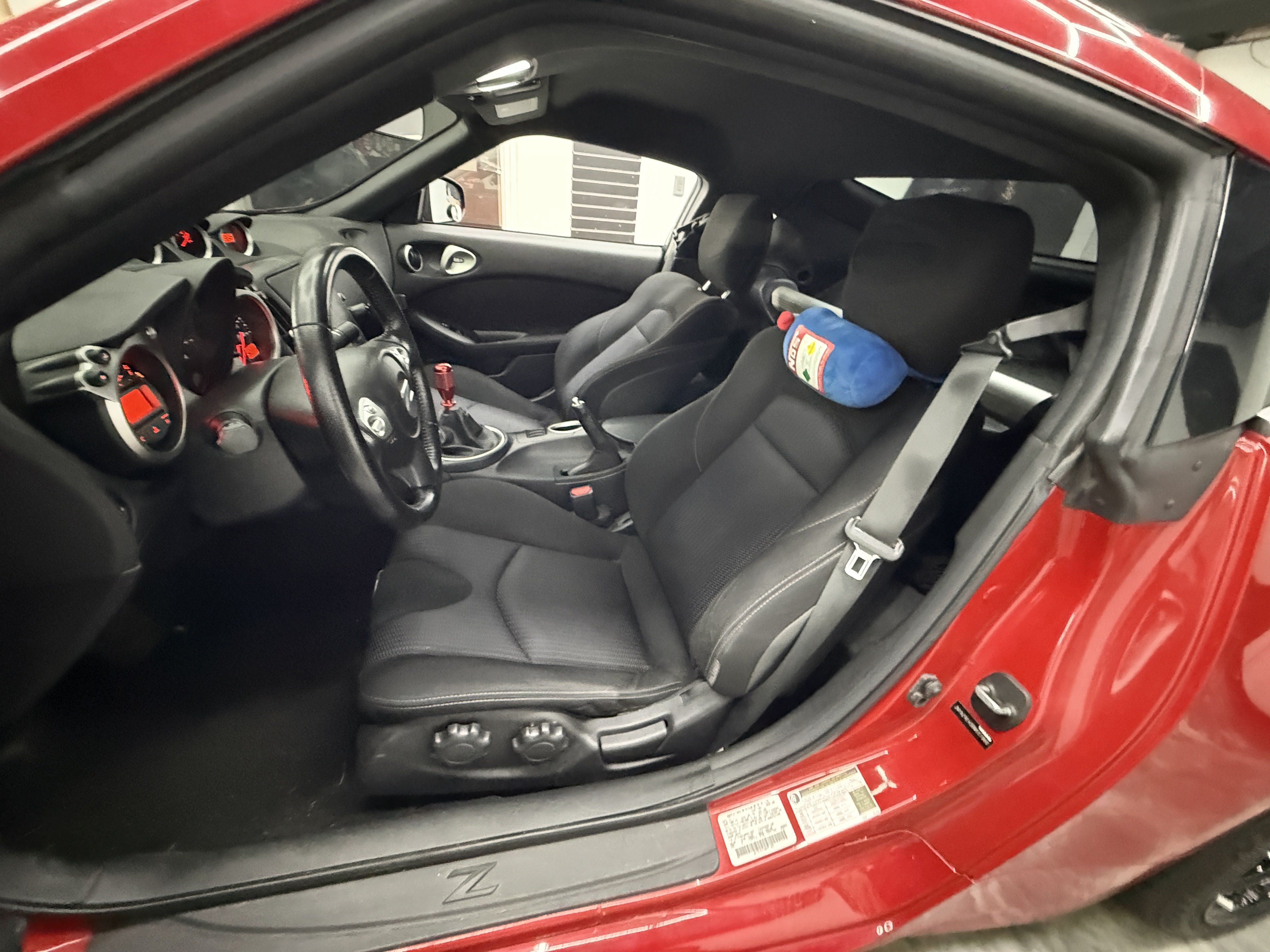 Used 2011 Nissan 370Z Coupe w/ Sport Pkg RWD image 13
