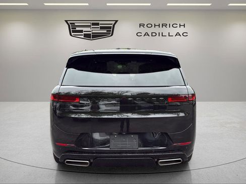 Used 2025 Land Rover Range Rover Sport Dynamic SE AWD/4WD image 7