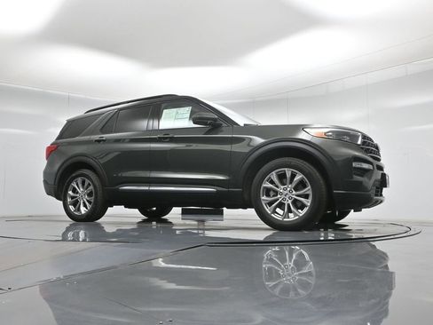 Certified 2023 Ford Explorer XLT w/ Equipment Group 202A image 49