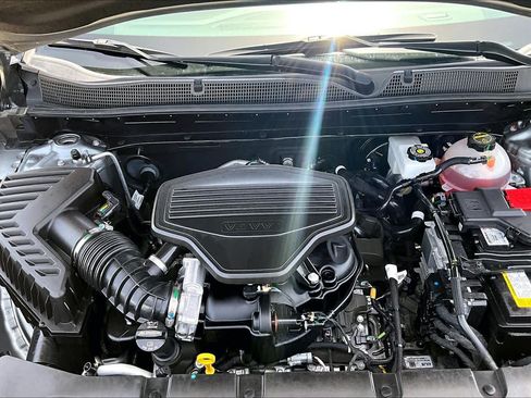 Used 2025 Chevrolet Blazer RS FWD image 32