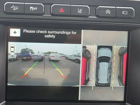 Used 2018 Ford Expedition Limited w/ Equipment Group 302A AWD/4WD image 15