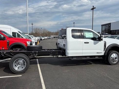 New 2026 Ford F450 XLT image 5
