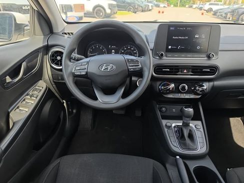Used 2022 Hyundai Kona SEL FWD image 8