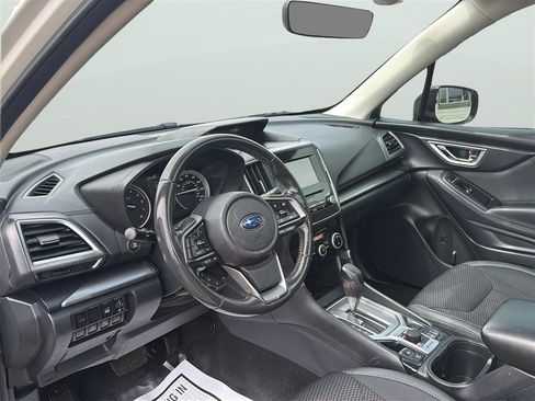 Used 2019 Subaru Forester Premium AWD/4WD image 12