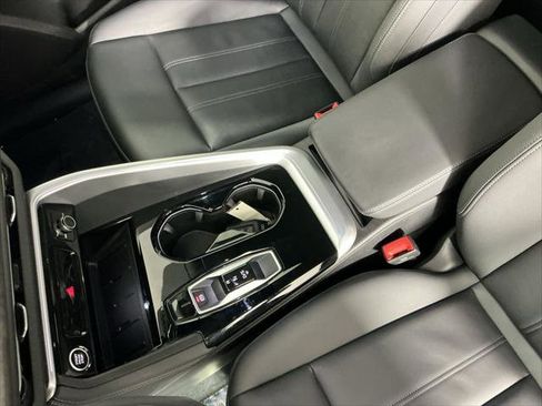 Used 2025 Audi Q5 Premium w/ 19" Wheel Package AWD/4WD image 17