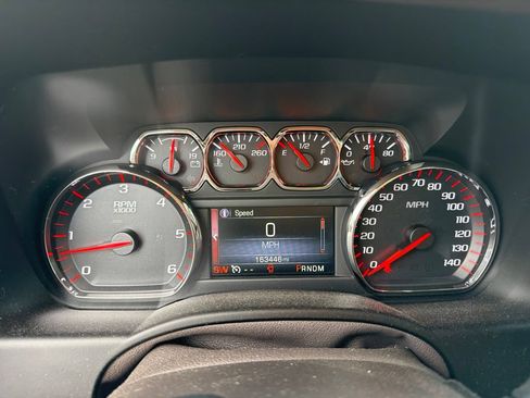 Used 2016 GMC Yukon XL SLT w/ Open Road Package AWD/4WD image 12