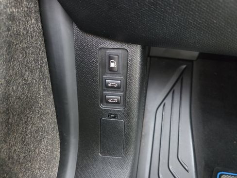 Used 2017 BMW i3 w/ Range Extender RWD image 27
