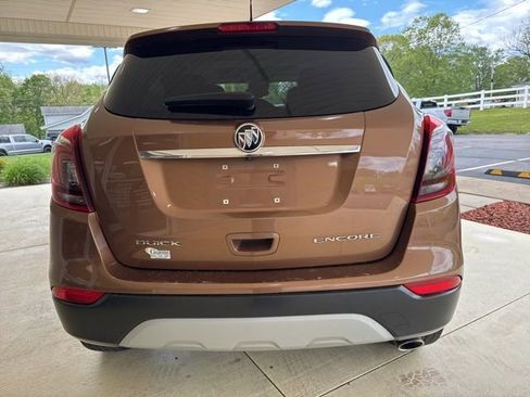 Used 2017 Buick Encore Essence FWD image 5