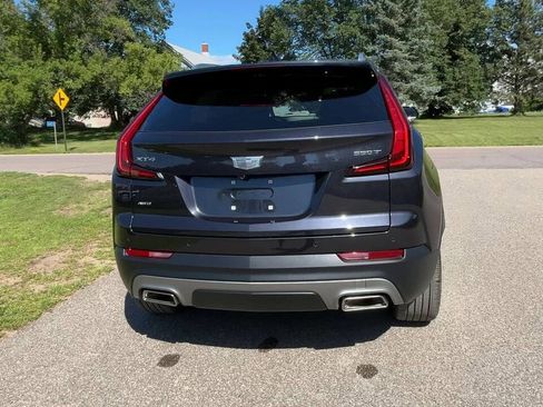 Used 2022 Cadillac XT4 Premium Luxury w/ LPO, Radiant Package image 4
