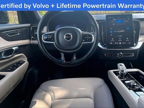 Certified 2025 Volvo XC90 B6 Plus image 7