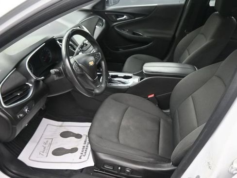 Used 2016 Chevrolet Malibu LT FWD image 21
