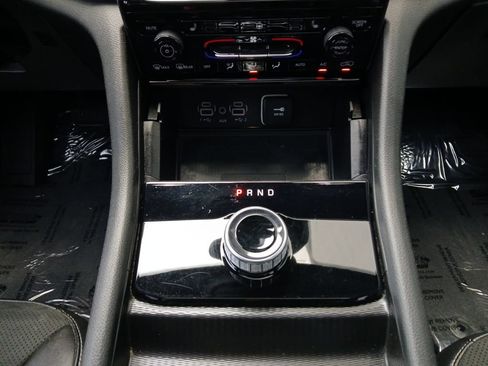 Used 2024 Jeep Grand Cherokee Altitude AWD/4WD image 10