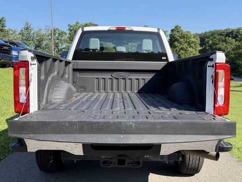Used 2024 Ford F250 XL w/ FX4 Off-Road Package AWD/4WD image 9