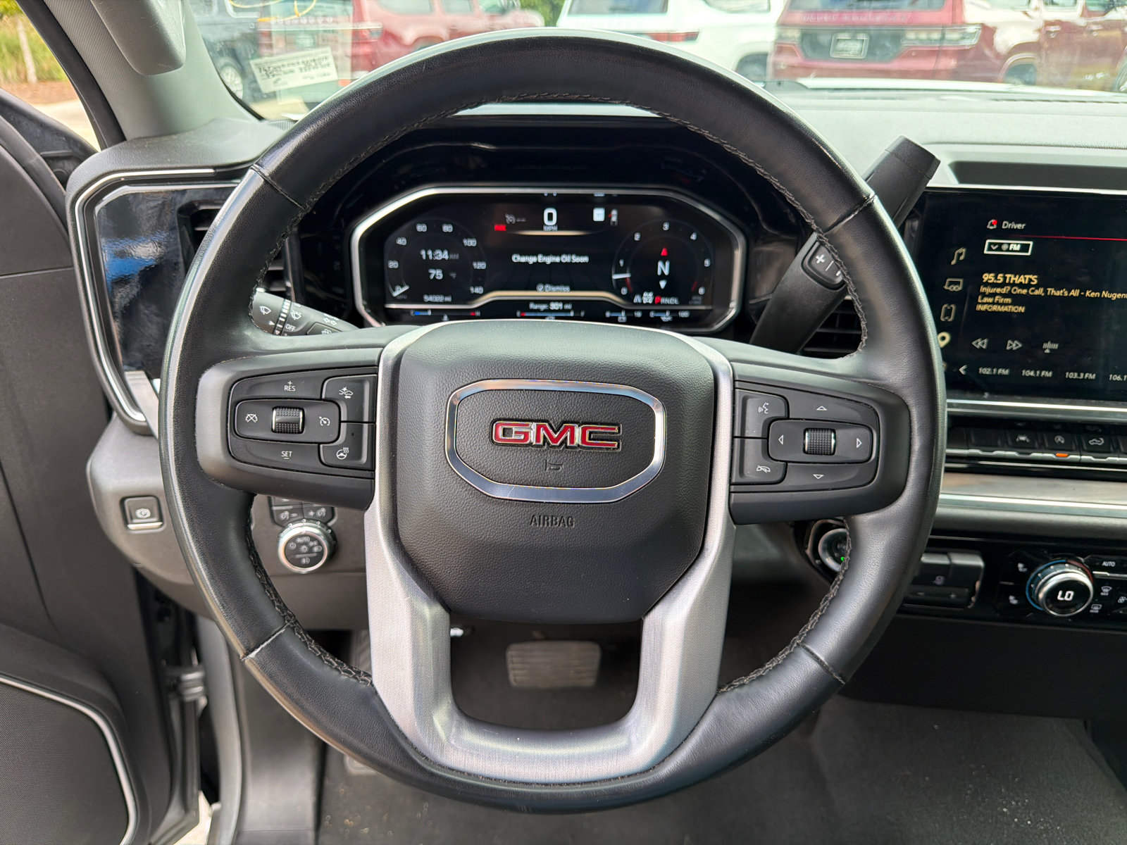 Used 2025 GMC Sierra 1500 SLT AWD/4WD image 27