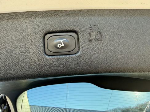 Used 2024 Ford Edge ST-Line image 15