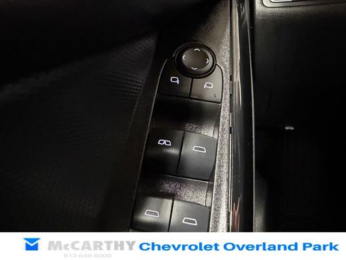 Used 2025 Chevrolet Equinox LT AWD/4WD image 16