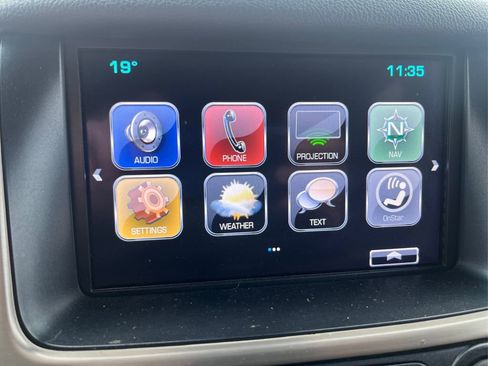 Used 2018 GMC Yukon Denali image 14